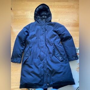 Roots down parka